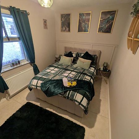 Croisbeal Apartment Баликасъл Екстериор снимка