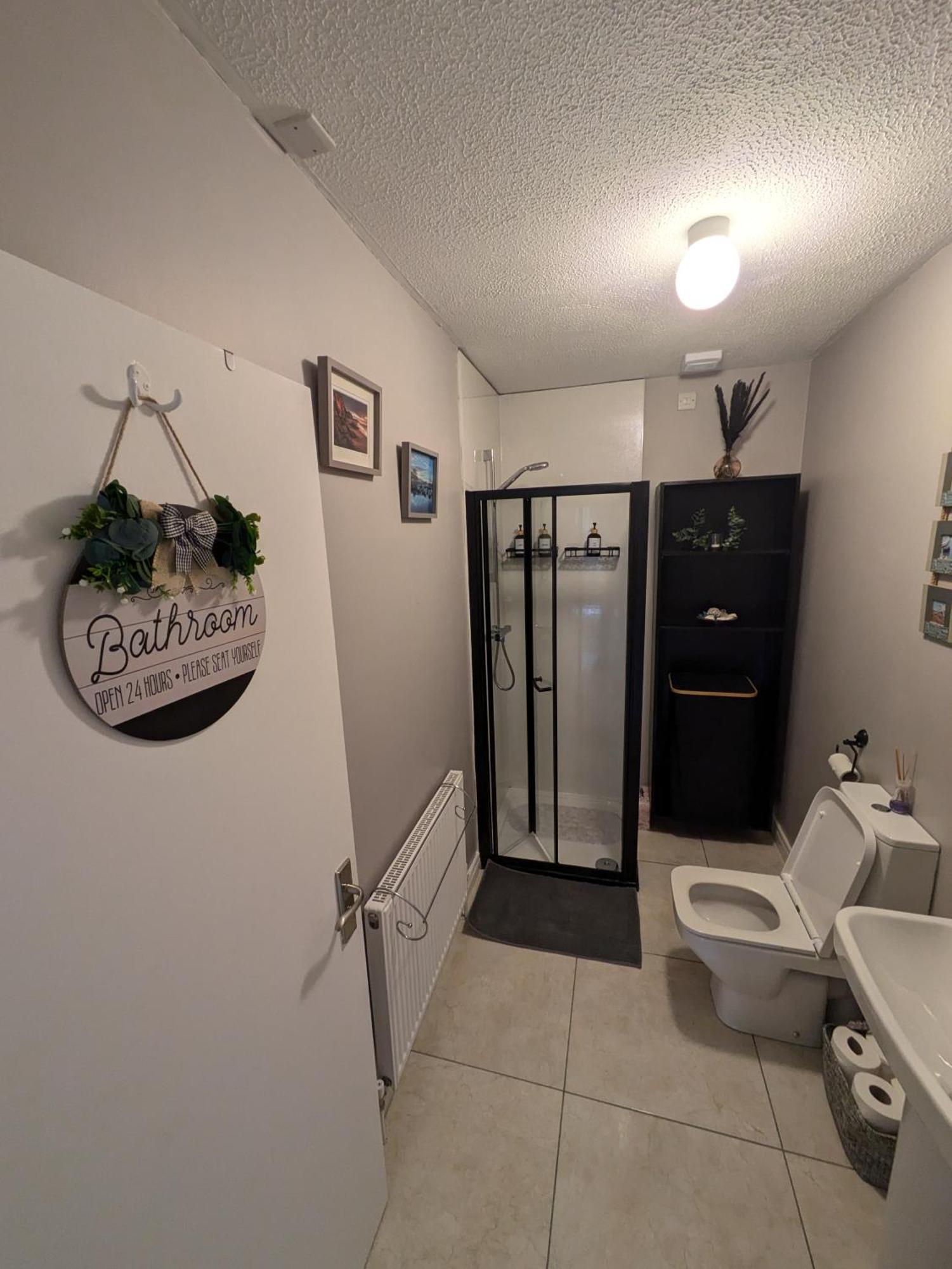 Croisbeal Apartment Баликасъл Екстериор снимка
