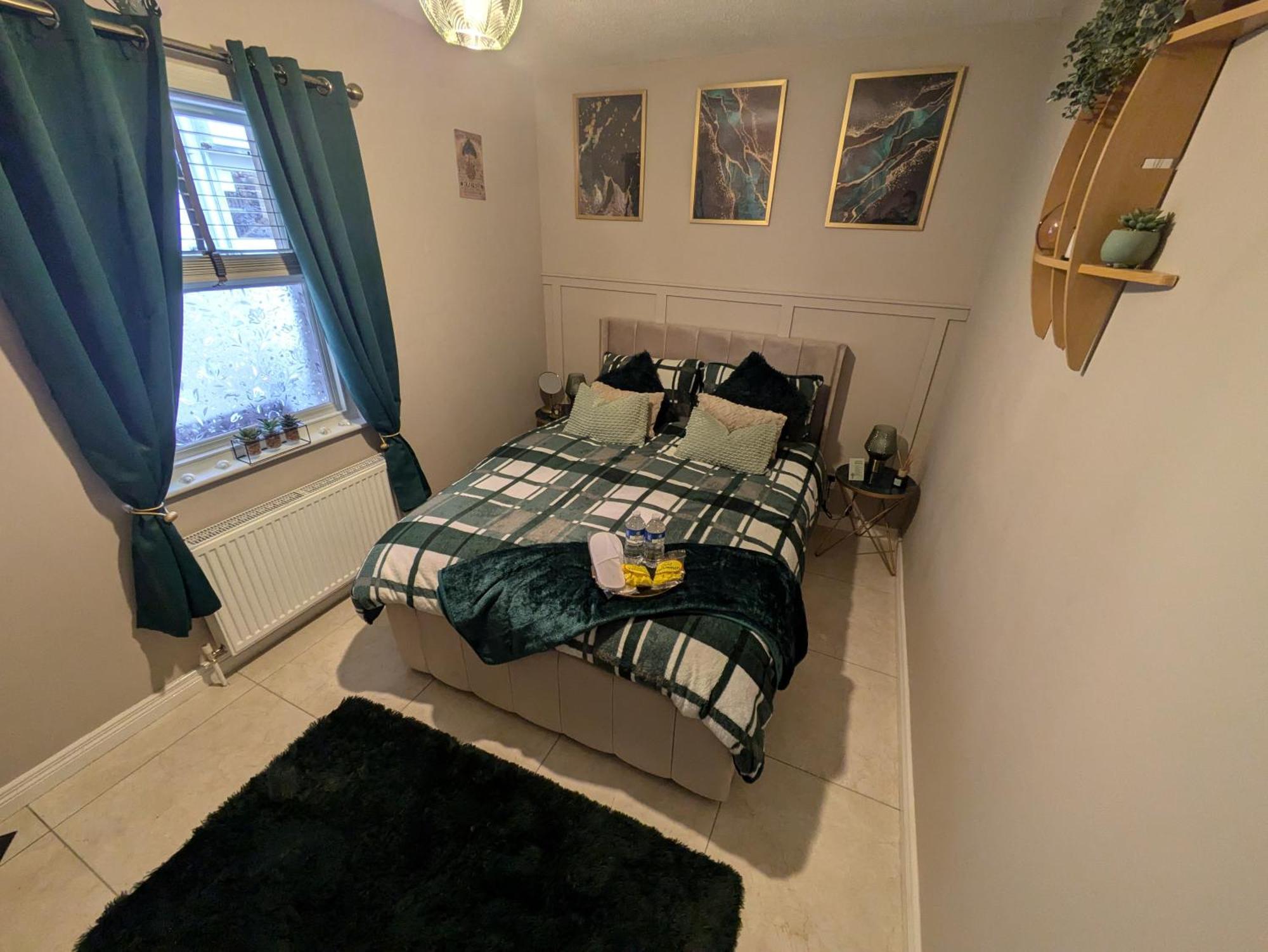 Croisbeal Apartment Баликасъл Екстериор снимка