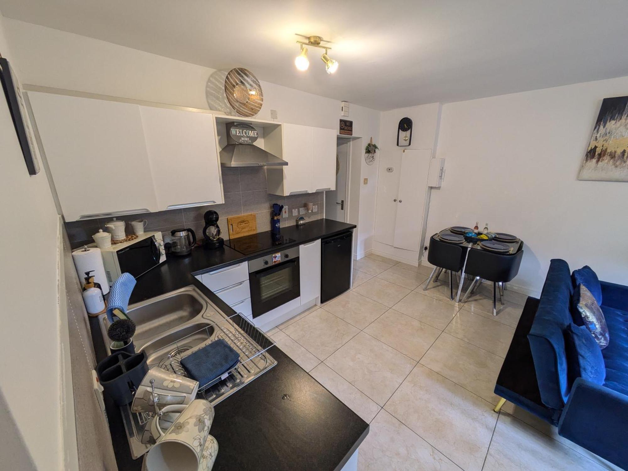 Croisbeal Apartment Баликасъл Екстериор снимка