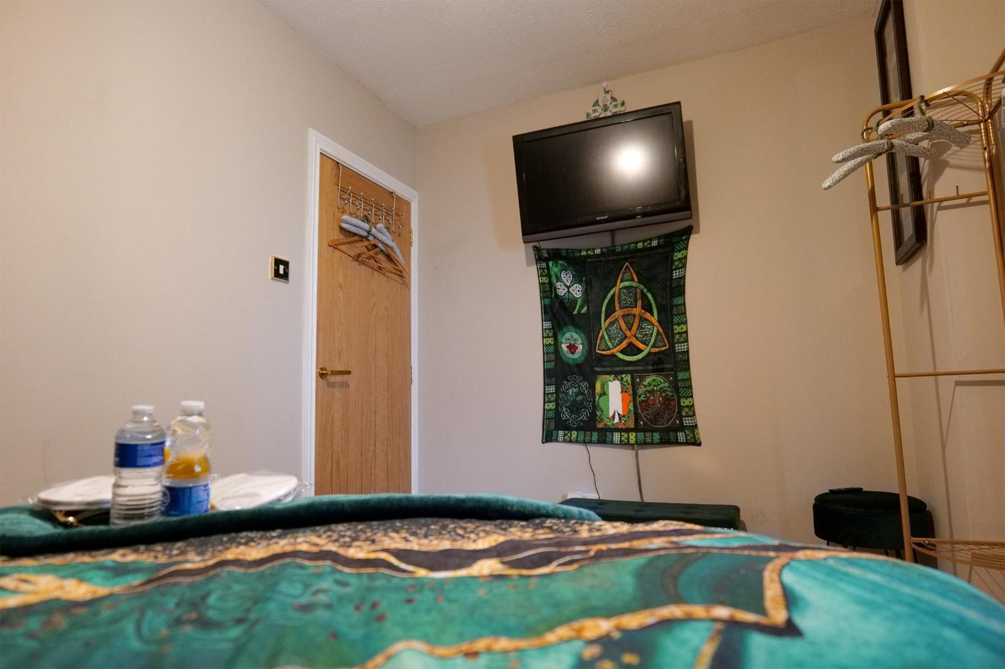 Croisbeal Apartment Баликасъл Екстериор снимка